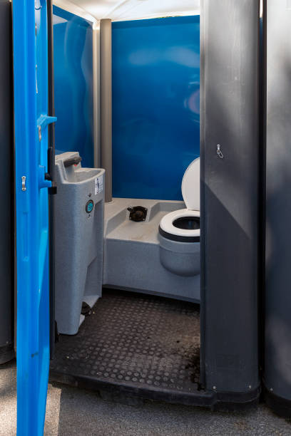 Portable Toilet Options We Offer in Mcfarland, CA